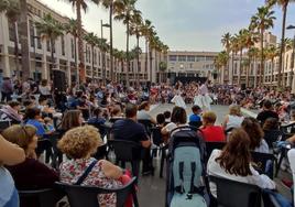 La magia del teatro y el circo vuelve a las calles de El Ejido