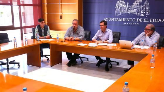 El Ayuntamiento asfaltará el camino Los Cecilios