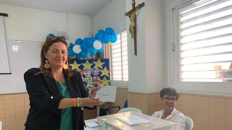 Verónica Gómez pide a la gente que vote y haya una buena participación