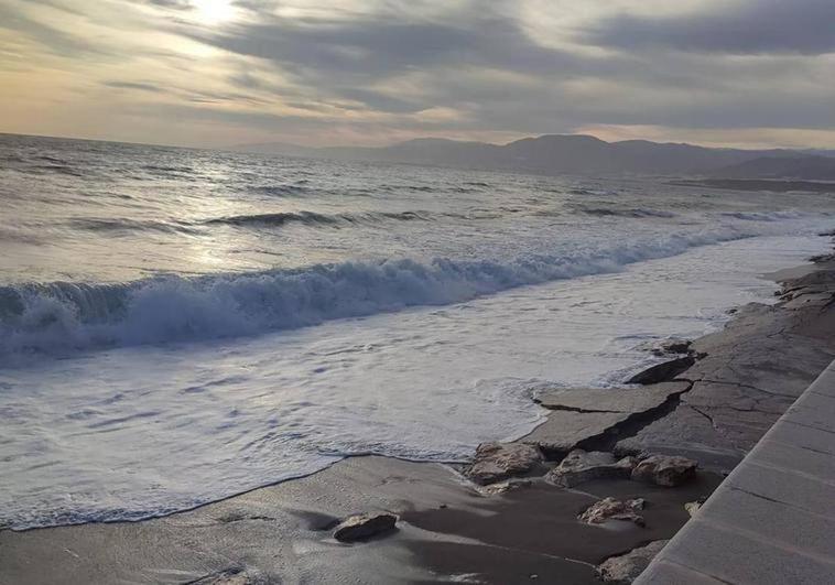 Balerma se planta ante la situación de su playa: «no vamos a tolerar más retrasos»
