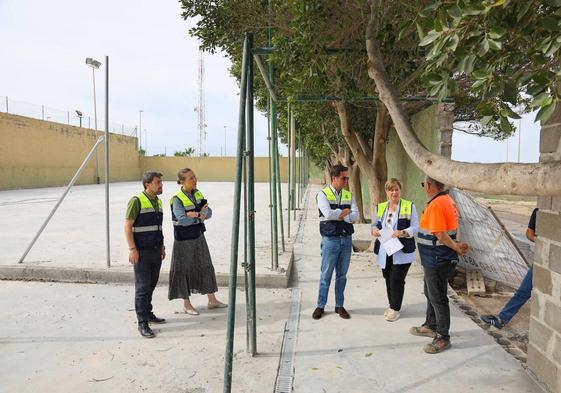 Arranca la reforma integral de las dos pistas deportivas municipales del Club de Tenis