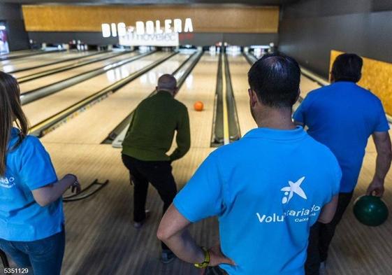 CaixaBank celebra una charla en El Ejido con mayores sobre la planificación de la herencia