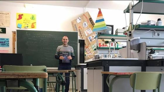 Un profesor de Almería inicia una recogida de firmas para pedir un cambio en las oposiciones