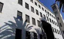A juicio dos acusados de intentar matar a navajazos a un hombre por un «incidente con un familiar»