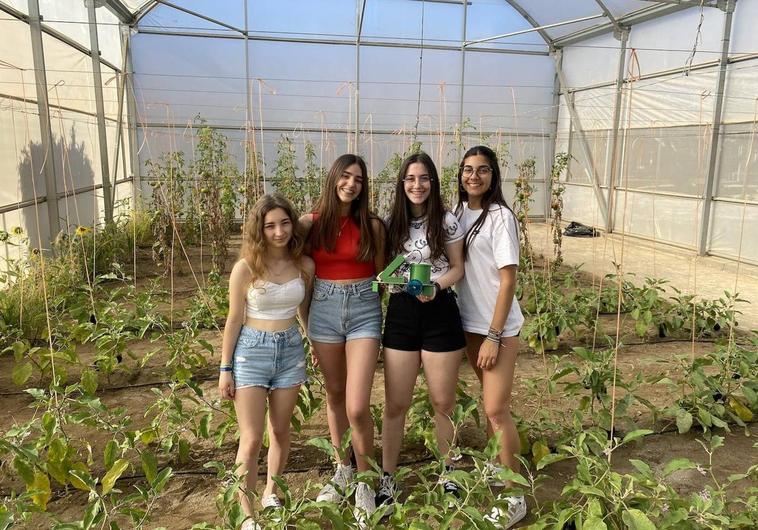 Cuatro alumnas del IES Pablo Ruiz Picasso de El Ejido ganan el concurso RedeSTEAM