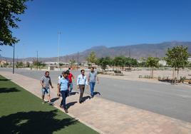 Vox reclama la celebración del mercadillo cada semana