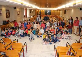 Alumnado de 5 años de la Escuela Infantil Gabriela Mistral protagoniza un Pleno infantil