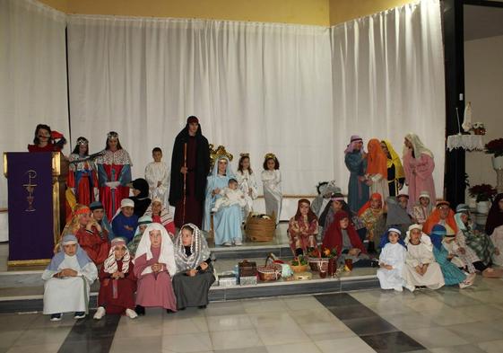 El Belén cobra vida en Santa María del Águila para explicar la Navidad