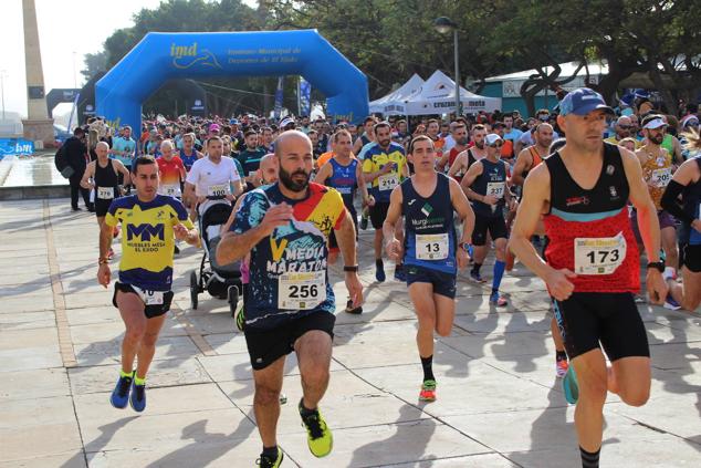 Fotos: El Ejido despide 2022 a la carrera y entra en 2023 haciendo deporte