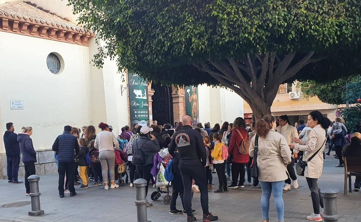 VOX demanda control del tráfico en el entorno de la Iglesia San Isidro por las tardes