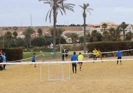 Torneo solidario de fútbol y voley playa en Almerimar a beneficio de Down El Ejido