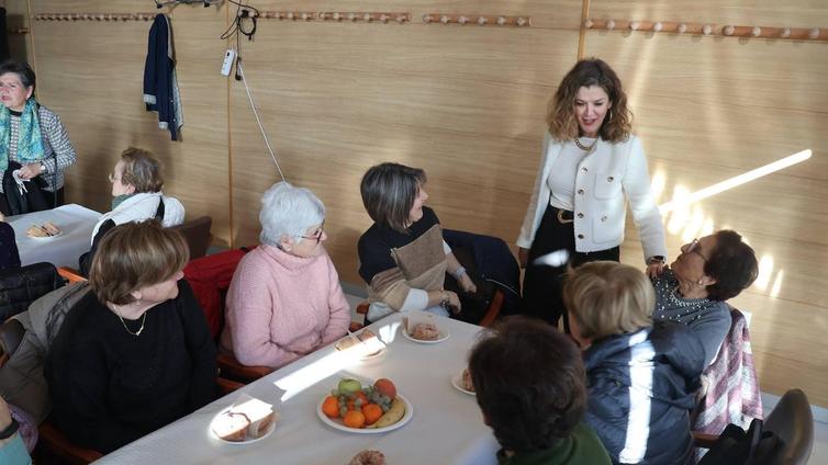 Desayuno de convivencia de los 180 alumnos del Taller de Memoria para iniciar 2024