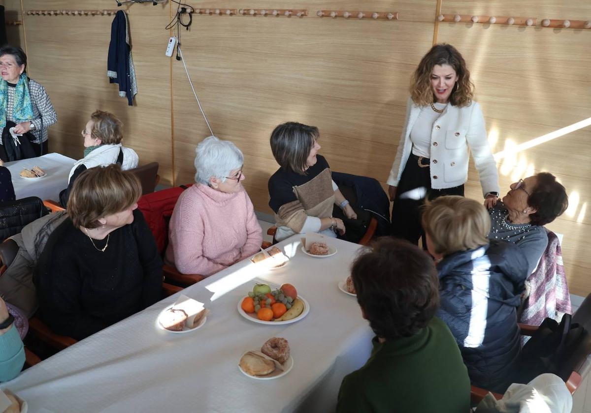 Desayuno de convivencia de los 180 alumnos del Taller de Memoria para iniciar 2024