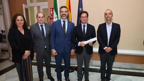 El Ejido recibe 180.000 euros para sombreado en el Parque San José
