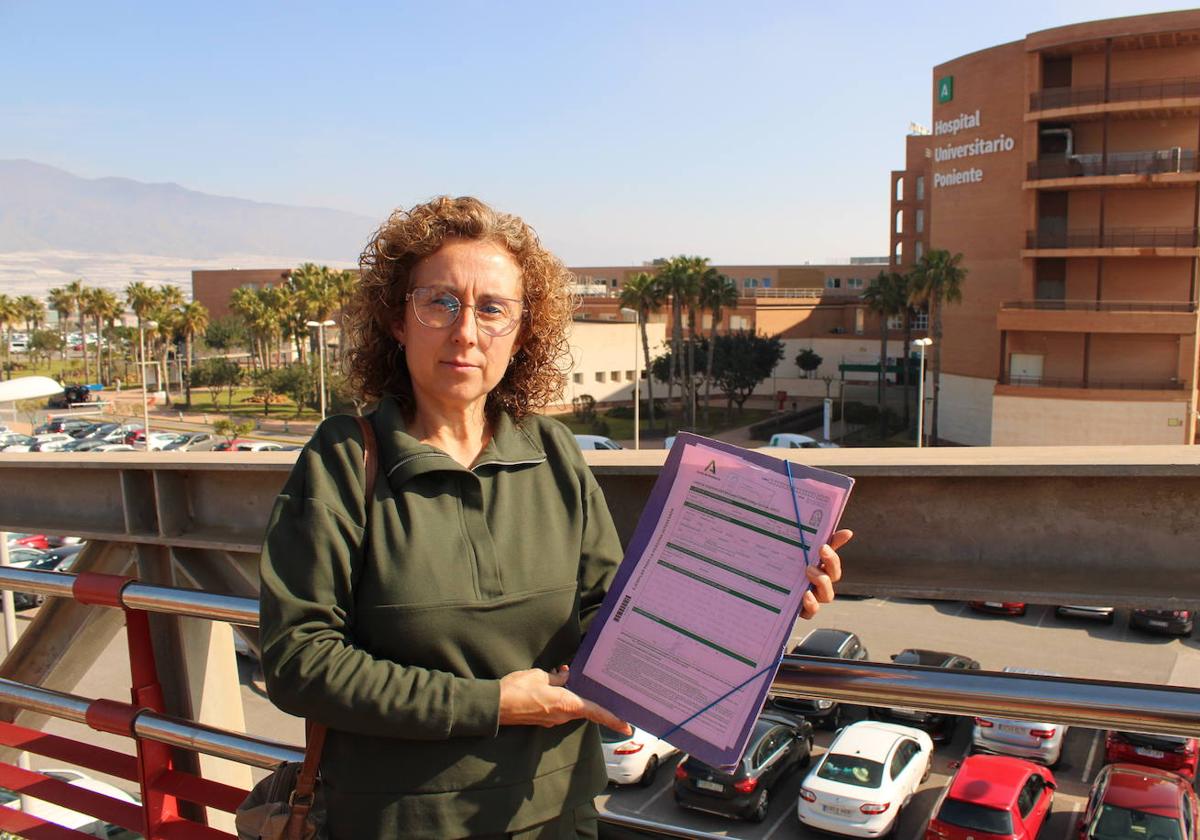 La falta de personal en el Hospital de Poniente provoca retrasos en las pruebas TAC para oncología