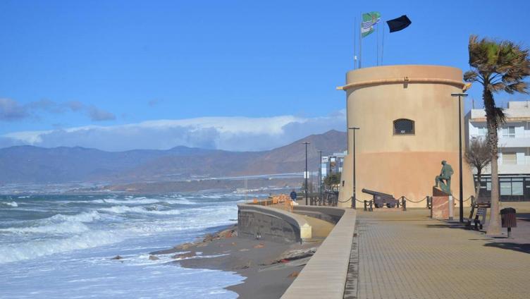 La Mesa de Trabajo por la Playa de Balerma convoca maniestación para el domingo
