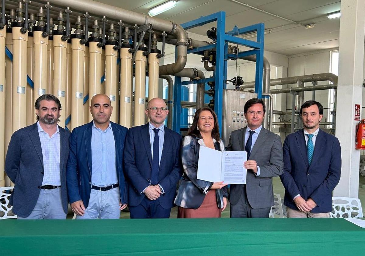 La Junta adjudica la mejora del abastecimiento de agua desalada para el Poniente de Almería