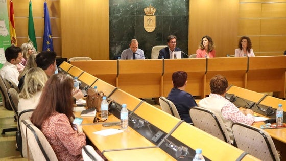 Ayuntamiento y agentes sociales inician la revisión del Plan Local de Zonas Desfavorecidas