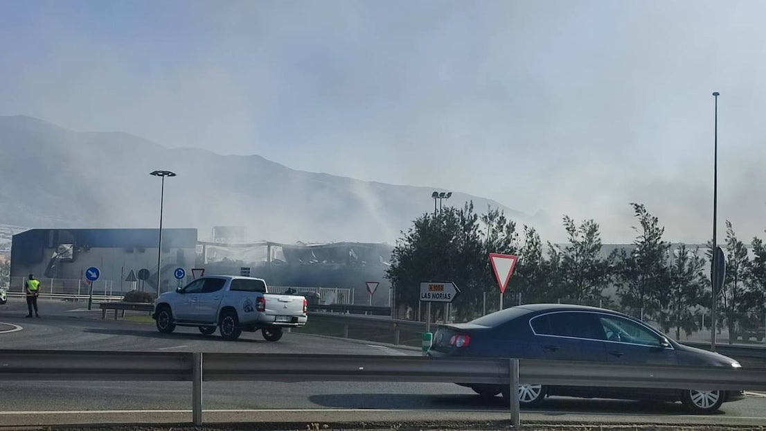 Así ha quedado la nave de Mabe tras el incendio, en imágenes