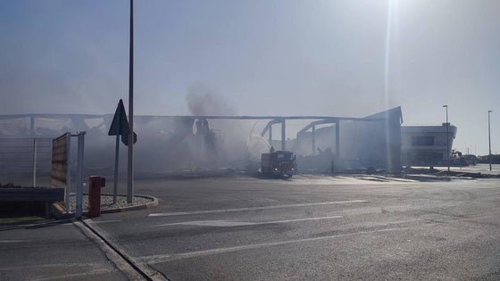 Así ha quedado la nave de Mabe tras el incendio, en imágenes