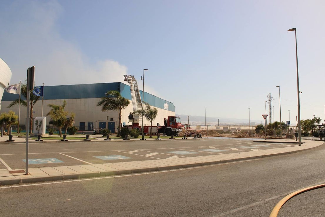 Así ha quedado la nave de Mabe tras el incendio, en imágenes