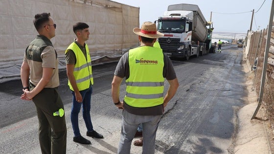 El Ayuntamiento destina más de 47.000 euros a la mejora del camino de Las Palmerillas