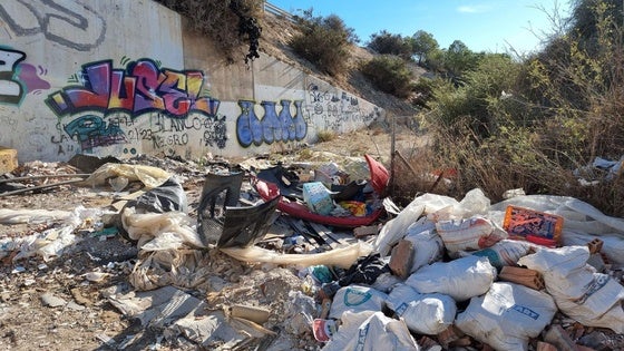 El PSOE denuncia el incremento de vertederos ilegales en el municipio