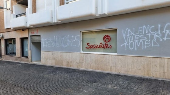 Cuarto ataque vandálico a la sede del PSOE en El Ejido en los últimos meses