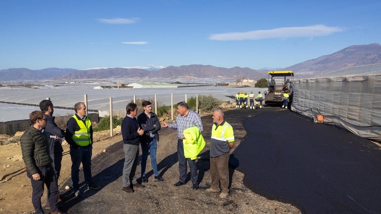 Finalizan los trabajos de pavimentación del camino Los Majales III, entre los depósitos y Ejido Beach