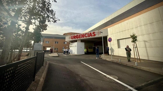 El Hospital Universitario Poniente mejora el acceso a su Servicio de Urgencias