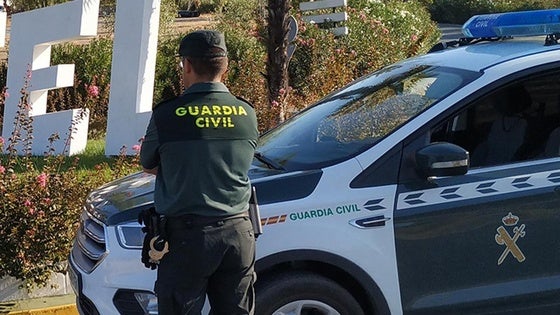 Embisten a dos guardias civiles durante un robo en un invernadero de El Ejido