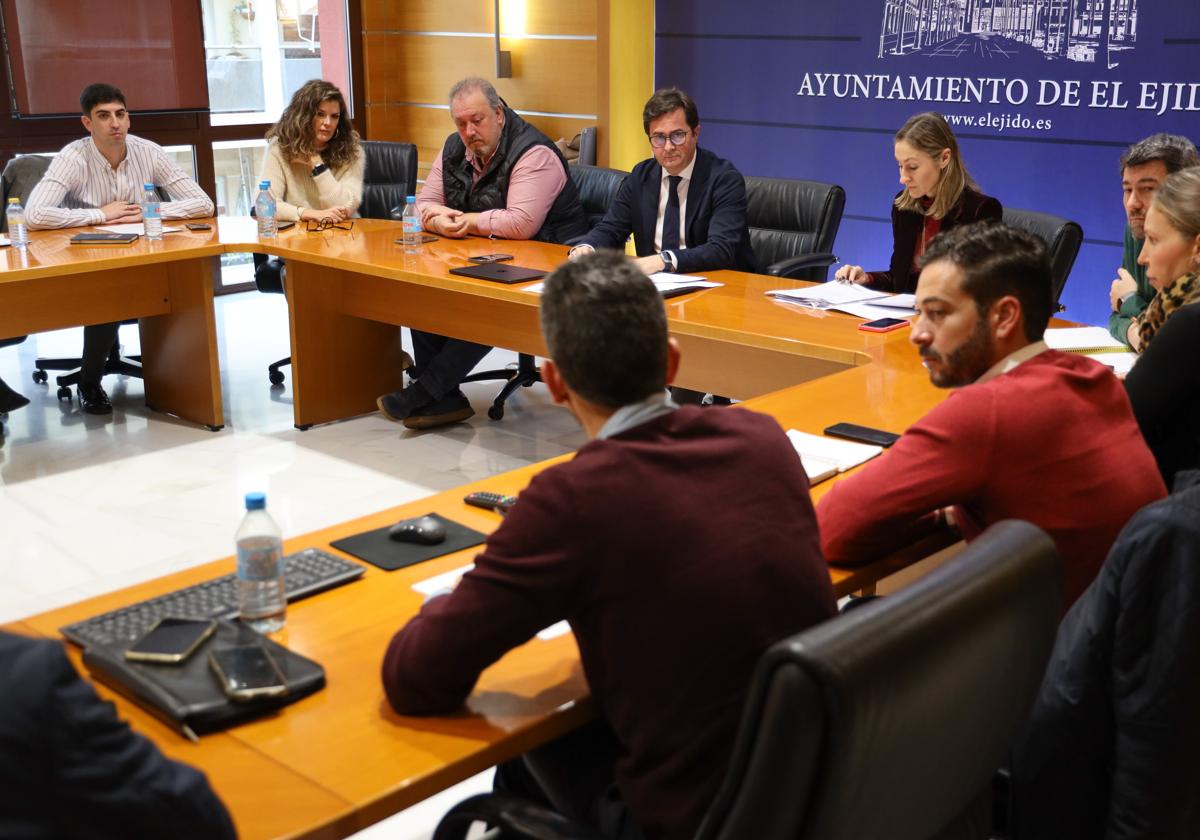 La Junta de Gobierno se reunió este jueves para tratar varios temas relevantes de El Ejido.