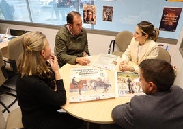 Una de las reuniones que se han llevado a cabo para valorar esta actividvad en el municipio.