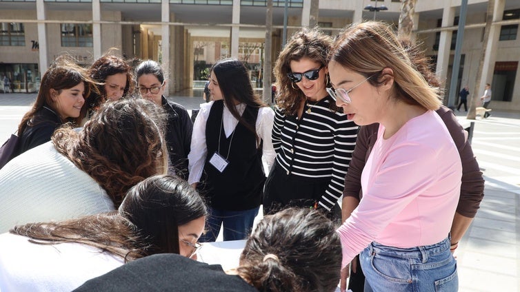 El Ejido celebra el Día de la Poesía con 'Poetas en la calle'