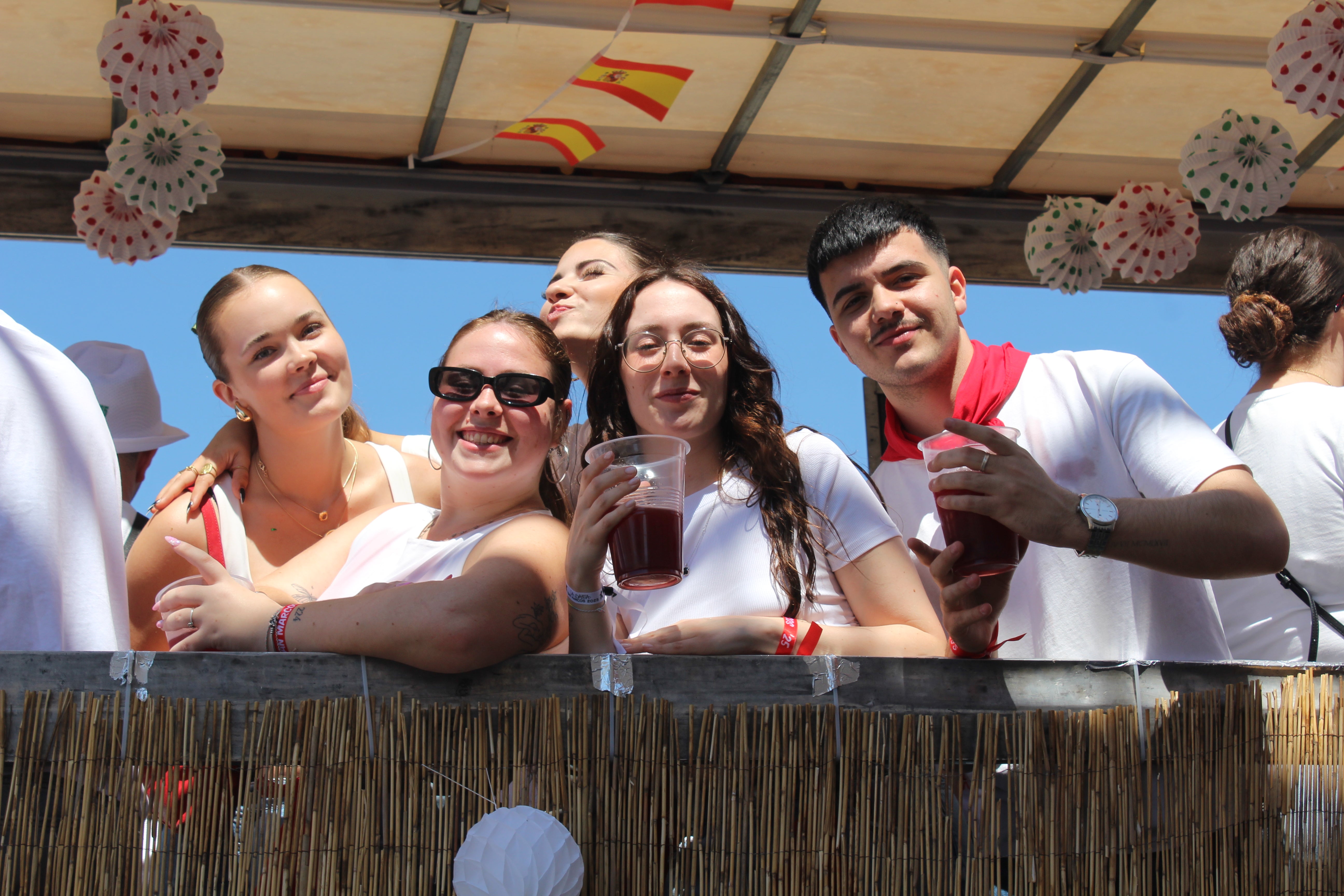 Colorido en la procesión - romería de San Marcos, en imágenes