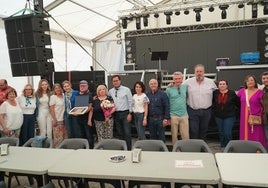 La entrega de las placas se realizó en un ambiente festivo.