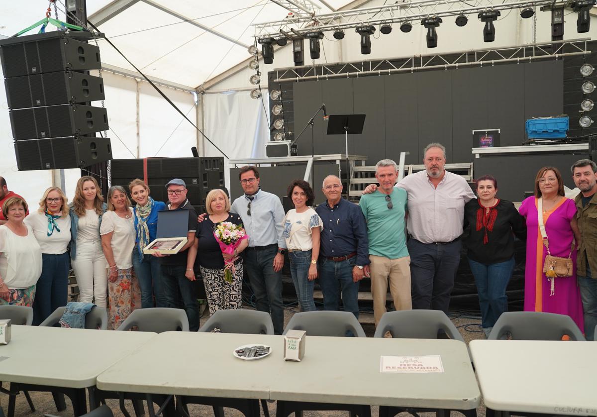 La entrega de las placas se realizó en un ambiente festivo.