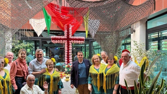 El Concurso de Cruces de Mayo premia la dedicación por mantener vivas las tradiciones en El Ejido