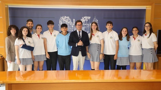 Alumnos del colegio Divina Infantita narran su experiencia como Embajadores Júnior del programa Euroscola