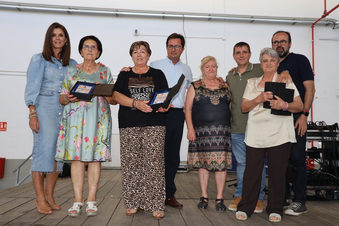 Un millar de mayores disfrutan de una jornada de convivencia en Ejidomar