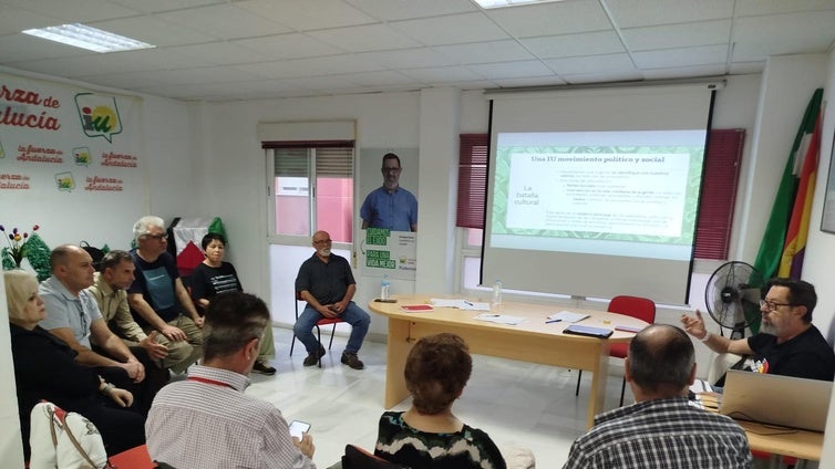 IU El Ejido renueva su coordinadora local encabezada por Enrique Usoz