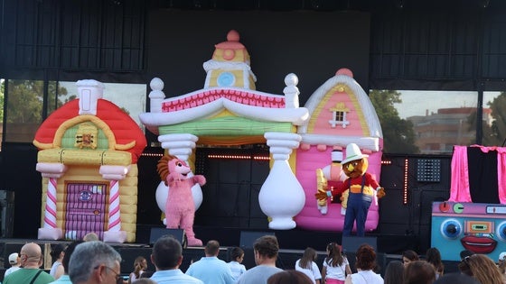 Los míticos personajes de Barrio Sésamo hacen parada en El Ejido por San Isidro