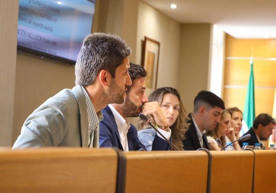 El concejal de Educación, Javier Rodríguez, en un momento del Pleno celebrado en El Ejido.