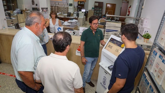 El Ejido pone en marcha un novedoso sistema de pago de autoservicio sencillo y seguro