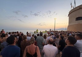 Concentración para pedir soluciones para la Playa de Balerma.