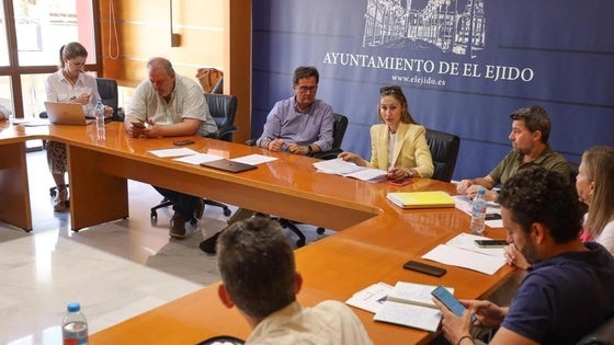 El Ejido destina 500.000 euros a la semana a pagar la deuda heredada