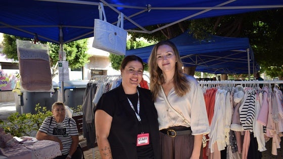 Una quincena de comercios participa en la edición de Mercastock del municipio