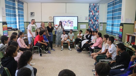 800 escolares aprenden a identificar y ayudar en casos de 'bullying'