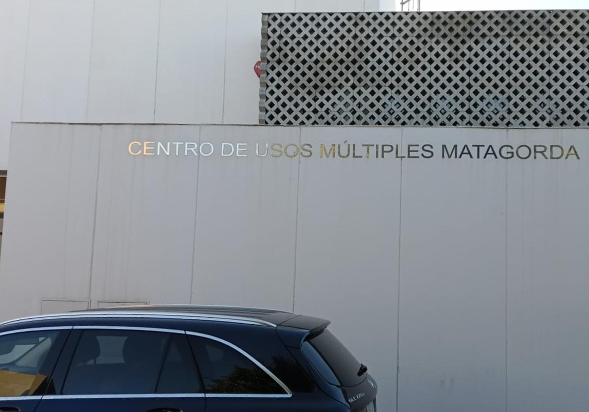 Fachada del Centro de Usos Múltiples de Matagorda, uno de los lugares de la pedanía ejidense.