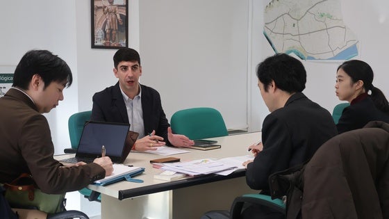 Japón se interesa por conocer el modelo agrícola de El Ejido